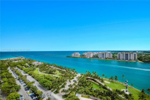 Copropriété à vendre à Miami Beach, Floride: 6 chambres, 576.55 m2 № 13385 - photo 19
