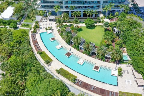 Copropriété à vendre à Miami Beach, Floride: 6 chambres, 576.55 m2 № 13385 - photo 25