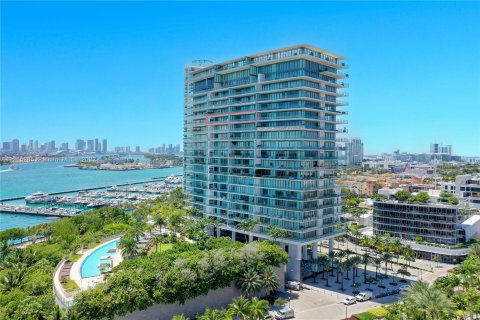 Condominio en venta en Miami Beach, Florida, 6 dormitorios, 576.55 m2 № 13385 - foto 7