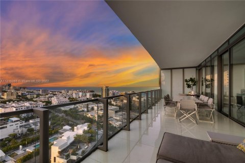 Condominio en venta en Miami Beach, Florida, 6 dormitorios, 576.55 m2 № 13385 - foto 17