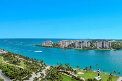 Copropriété à vendre à Miami Beach, Floride: 6 chambres, 576.55 m2 № 13385 - photo 9