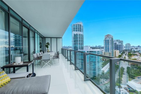 Copropriété à vendre à Miami Beach, Floride: 6 chambres, 576.55 m2 № 13385 - photo 18
