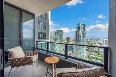 Condo in Miami, Florida, 1 bedroom  № 1364237 - photo 8