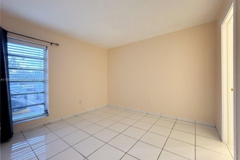 Copropriété à louer à Miami, Floride: 2 chambres, 72.65 m2 № 1364238 - photo 13