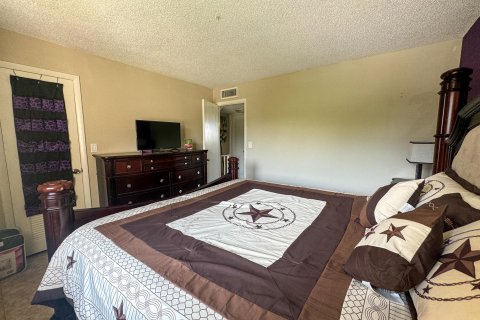 Купить таунхаус в Лейк-Уорт, Флорида 3 спальни, 139.54м2, № 1101222 - фото 7