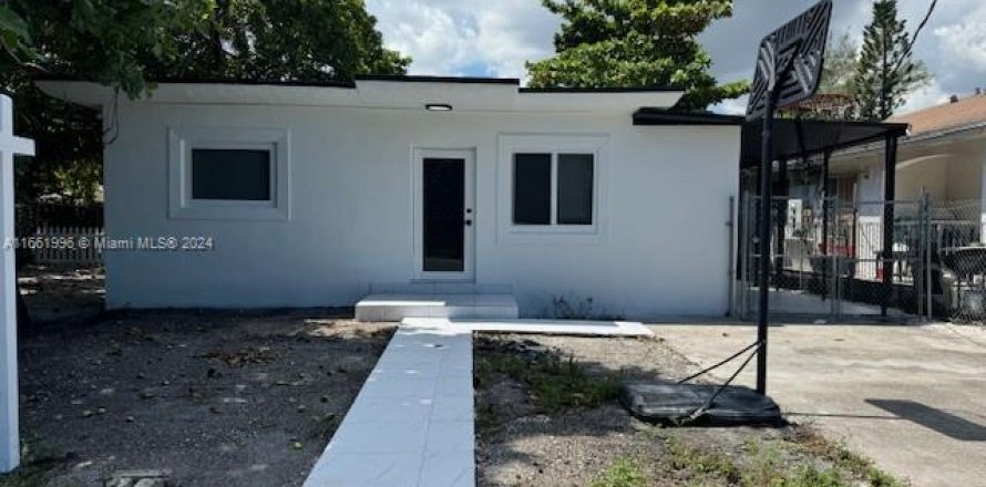 Villa ou maison à Miami, Floride 2 chambres, 66.43 m2 № 1369227