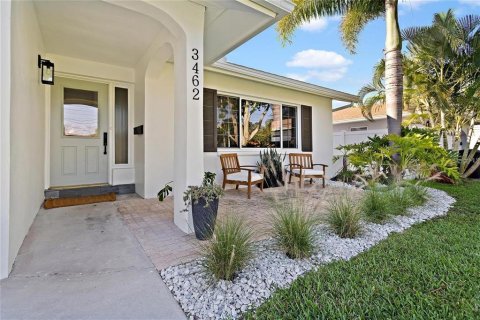 Casa en venta en Saint Petersburg, Florida, 4 dormitorios, 160.54 m2 № 1399201 - foto 2