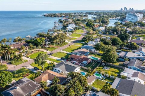 Casa en venta en Saint Petersburg, Florida, 4 dormitorios, 160.54 m2 № 1399201 - foto 6