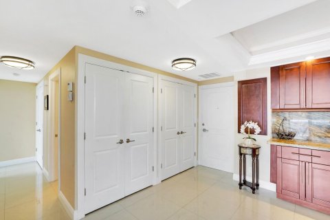 Condo in Fort Lauderdale, Florida, 2 bedrooms  № 945458 - photo 20