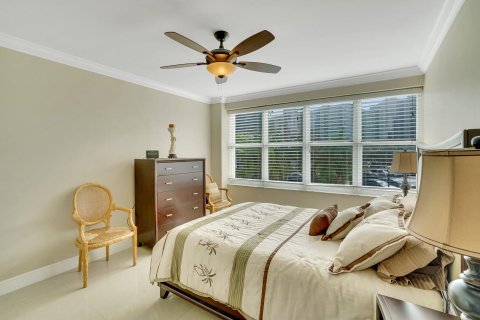 Condo in Fort Lauderdale, Florida, 2 bedrooms  № 945458 - photo 12