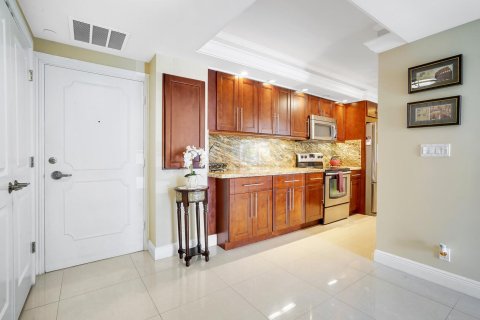 Condo in Fort Lauderdale, Florida, 2 bedrooms  № 945458 - photo 22