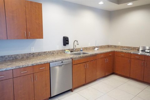 Condo in Fort Lauderdale, Florida, 2 bedrooms  № 945458 - photo 24