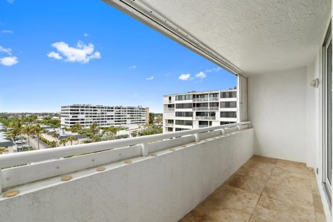 Condo in South Palm Beach, Florida, 3 bedrooms  № 945539 - photo 9