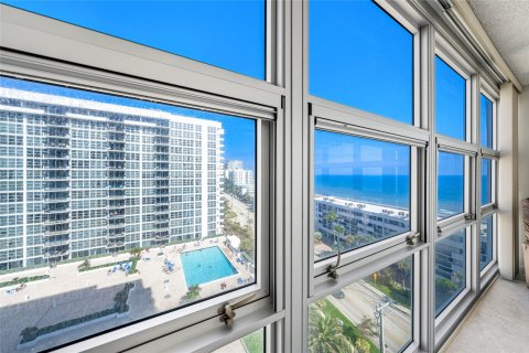 Copropriété à vendre à Pompano Beach, Floride: 2 chambres, 124.3 m2 № 945538 - photo 21