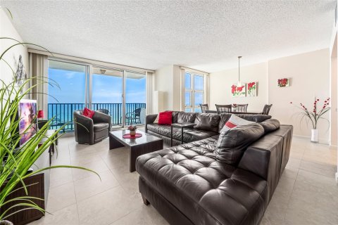 Copropriété à vendre à Pompano Beach, Floride: 2 chambres, 124.3 m2 № 945538 - photo 24