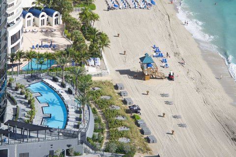 Penthouse à vendre à Sunny Isles Beach, Floride: 4 chambres, 569 m2 № 62513 - photo 12