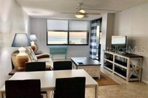 Condominio en alquiler en Saint Petersburg, Florida, 1 dormitorio, 72.46 m2 № 847125 - foto 10