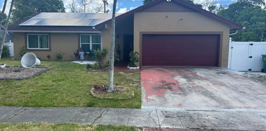 Casa en Lauderhill, Florida 3 dormitorios, 177.91 m2 № 1161887