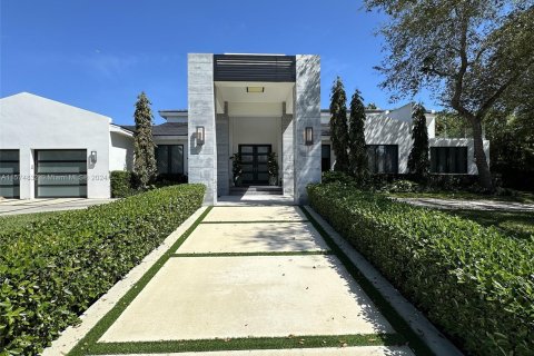 Casa en venta en Coral Gables, Florida, 7 dormitorios, 472.97 m2 № 1139008 - foto 2