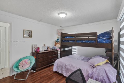 Villa ou maison à vendre à Hialeah, Floride: 3 chambres, 164.9 m2 № 1401296 - photo 29