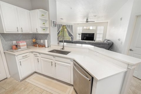 Copropriété à vendre à Orlando, Floride: 2 chambres, 105.72 m2 № 1398725 - photo 4