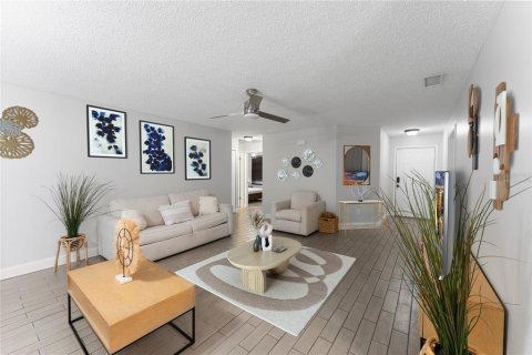 Casa en venta en Tampa, Florida, 3 dormitorios, 139.35 m2 № 1312437 - foto 9