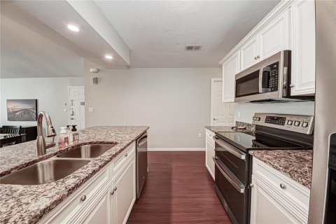 Condo in Kissimmee, Florida, 3 bedrooms  № 1258450 - photo 6