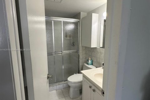 Copropriété à vendre à Hallandale Beach, Floride: 2 chambres, 92.9 m2 № 1290615 - photo 24