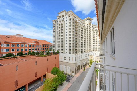 Copropriété à vendre à Coral Gables, Floride: 2 chambres, 103.49 m2 № 1271528 - photo 16