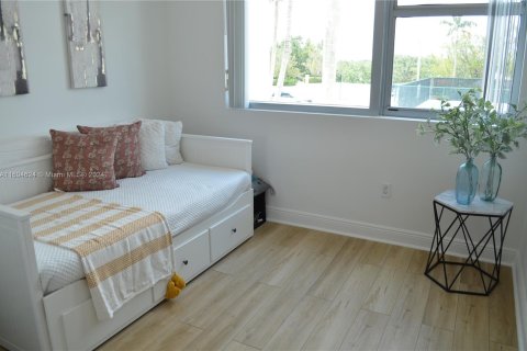 Condo in Sunrise, Florida, 3 bedrooms  № 1224376 - photo 25