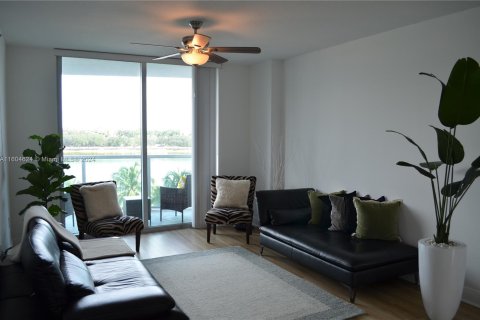 Condo in Sunrise, Florida, 3 bedrooms  № 1224376 - photo 10