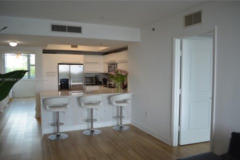 Condo in Sunrise, Florida, 3 bedrooms  № 1224376 - photo 2