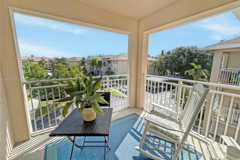 Condo in West Palm Beach, Florida, 2 bedrooms  № 1443427 - photo 19