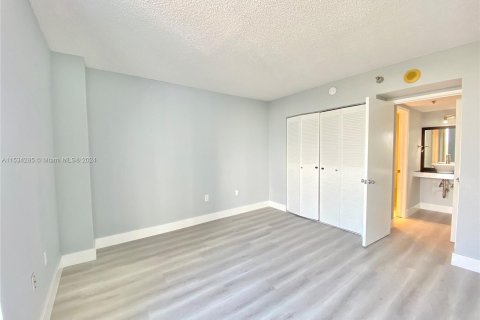 Condominio en venta en Aventura, Florida, 2 dormitorios, 95.97 m2 № 1016911 - foto 21