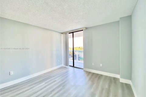 Condominio en venta en Aventura, Florida, 2 dormitorios, 95.97 m2 № 1016911 - foto 19