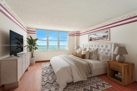 Condominio en venta en Miami Beach, Florida, 1 dormitorio, 86.4 m2 № 1384212 - foto 10