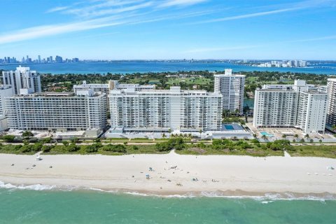 Condominio en venta en Miami Beach, Florida, 1 dormitorio, 86.4 m2 № 1384212 - foto 26