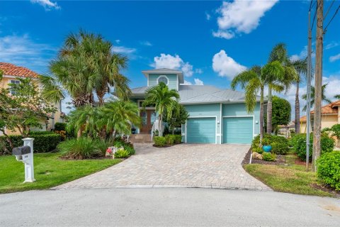 Casa en venta en Punta Gorda, Florida, 3 dormitorios, 237.18 m2 № 792780 - foto 5