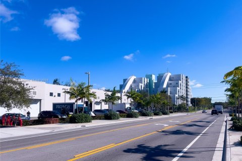 Купить коммерческую недвижимость в Суитуотер, Флорида № 986524 - фото 10