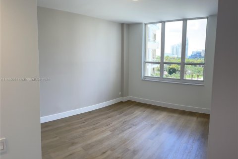 Condo in Miami, Florida, 1 bedroom  № 1390093 - photo 13