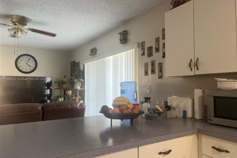 Casa en venta en Miami, Florida, 3 dormitorios, 143.91 m2 № 1436994 - foto 18