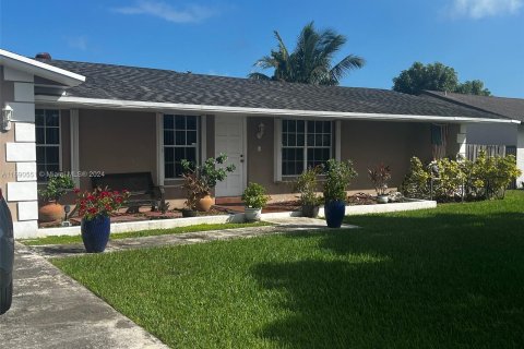 Casa en venta en Miami, Florida, 3 dormitorios, 143.91 m2 № 1436994 - foto 3