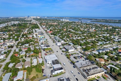 Villa ou maison à vendre à West Palm Beach, Floride: 1 chambre, 108.7 m2 № 940972 - photo 4