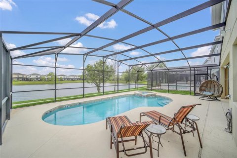 Villa ou maison à vendre à Kissimmee, Floride: 6 chambres, 315.4 m2 № 1317923 - photo 2