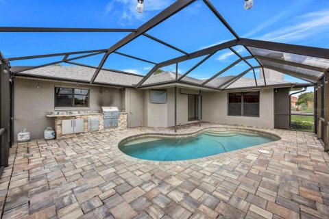 Casa en venta en Cape Coral, Florida, 3 dormitorios, 167.5 m2 № 1317924 - foto 2