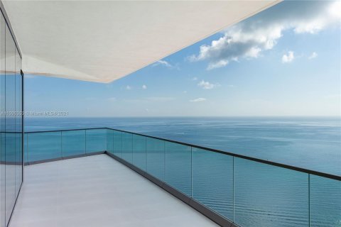 Copropriété à louer à Sunny Isles Beach, Floride: 4 chambres, 376.25 m2 № 1351 - photo 12