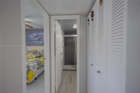 Condominio en venta en Lauderdale Lakes, Florida, 2 dormitorios, 89.19 m2 № 1098540 - foto 7