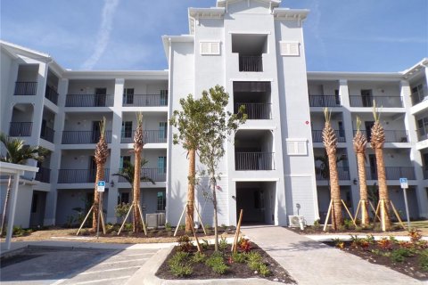 Condo in Punta Gorda, Florida, 2 bedrooms  № 1143694 - photo 1