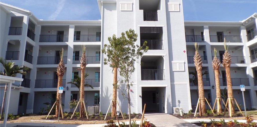 Condominio en Punta Gorda, Florida, 2 dormitorios  № 1143694