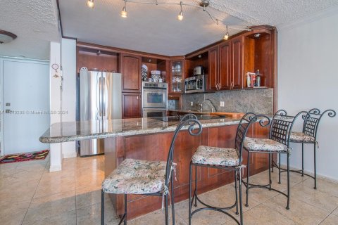 Copropriété à vendre à Aventura, Floride: 1 chambre, 99.03 m2 № 1368843 - photo 12